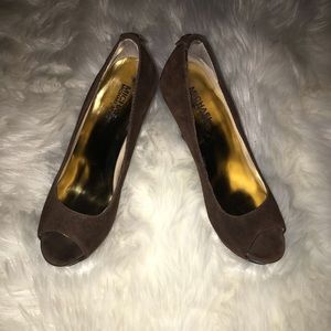 Mi heal KORS peep toe sandals
